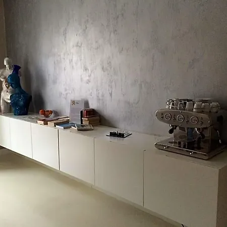House 5 트리에스테