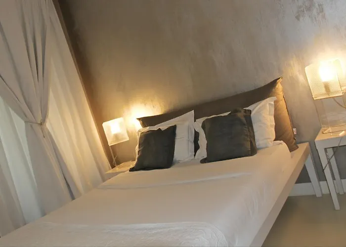 House 5 Bed & Breakfast 4*